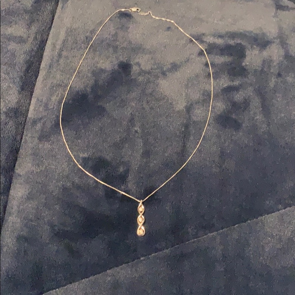 3 diamond necklace